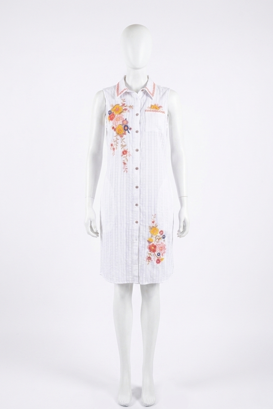 NEW PAPARAZZI dobby embroidered sleeveless dress in white
